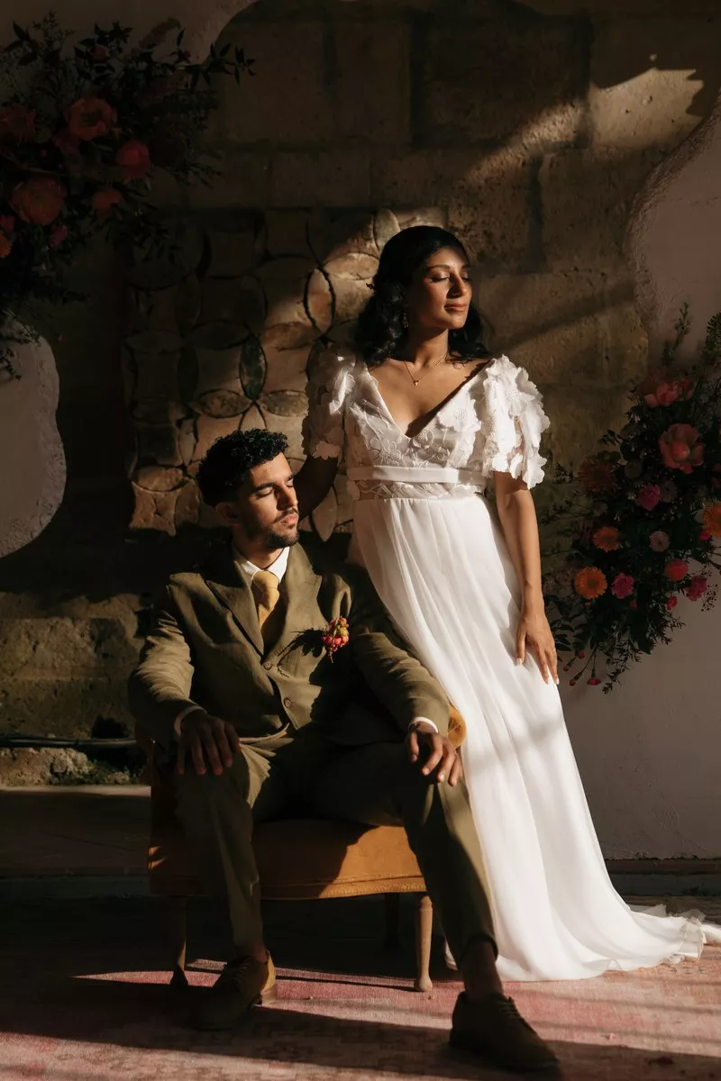 mariage-coloré-et-multiculturel-abbaye-de-fontdouce-lucilleviasphotographe (49)