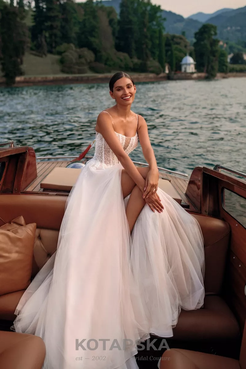 robe-de-mariee-fendue-kotapska-espace-coeur-nantes