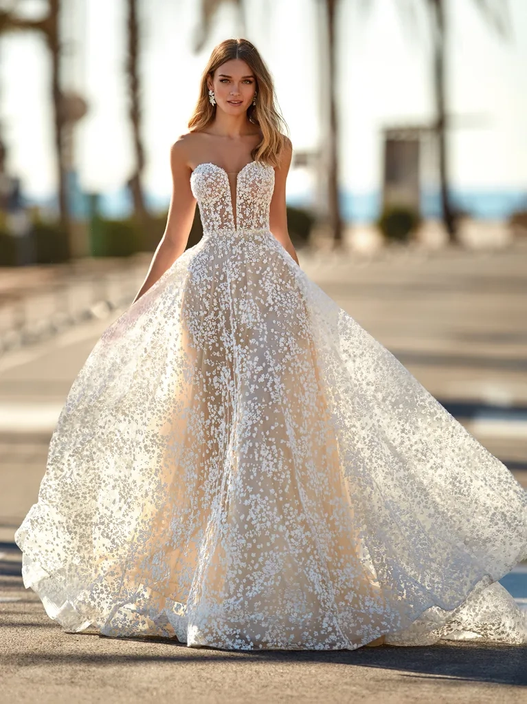 robe-de-mariee-mindy-pronovias-espace-coeur-nantes