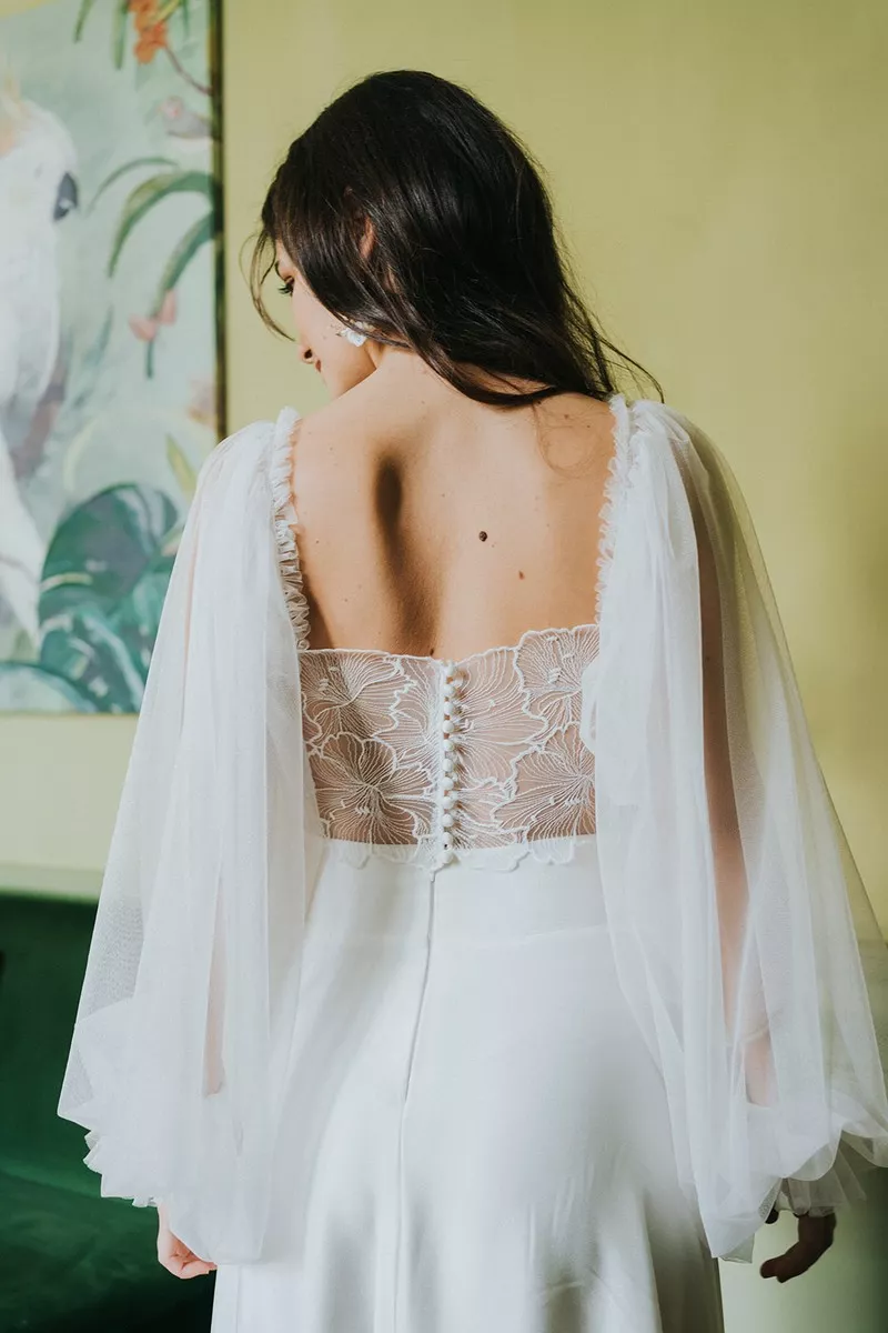 Robe-de-mariée-moderne-et-sur-mesure-Bordeaux-Christelle-Vasseur ©Caroline-Hoang