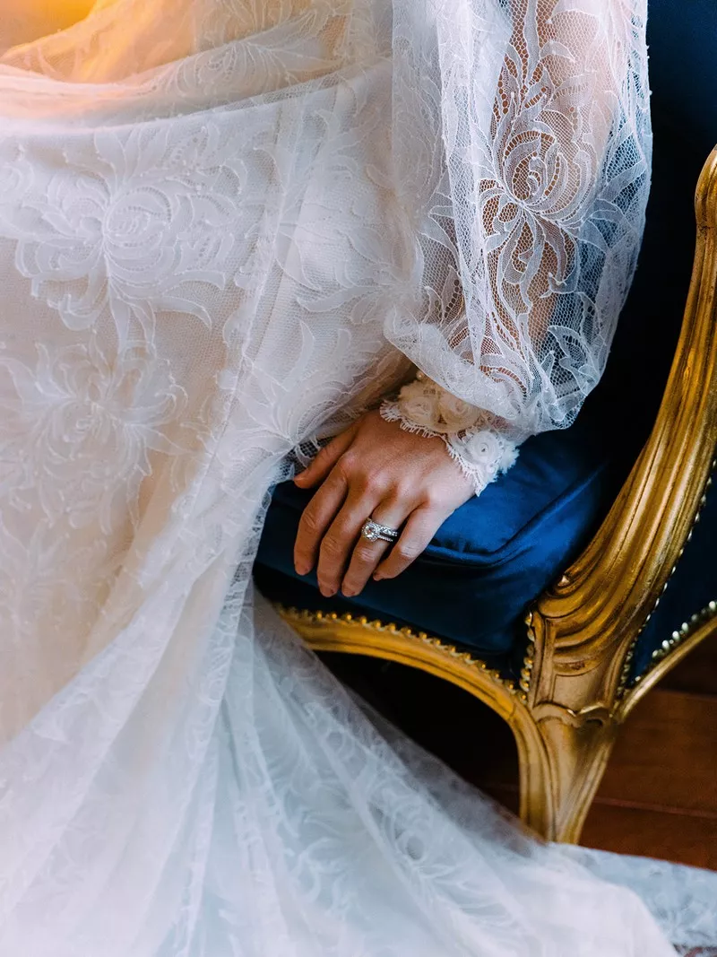 Robe de mariée sur mesure et haut-de-gamme à Bordeaux - Christelle Vasseur -©Matthias Toth