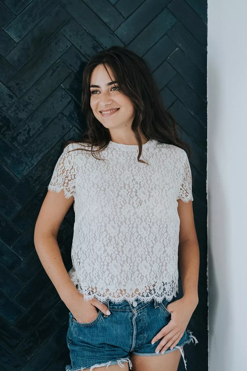 Top blanc made in France dentelle de Calais Christelle Vasseur ©Caroline Hoang