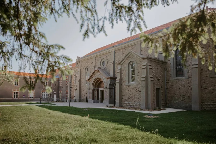 domaine-mariage-vendée-abbaye-de-meslay © emeline guyet