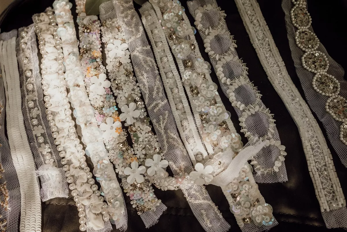 l-atelier-d-helena-collection-galon-broderie-sur-mesure-mariage-ticolibripictures