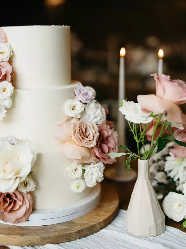 gateau-de-mariage-romantique- kika-and-co © les deux grands