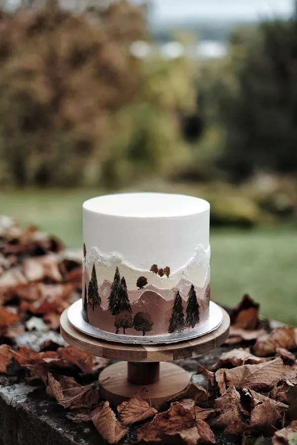 Gâteau-peint-montagne-et-foret-automne - kika and co