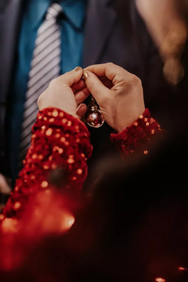 mariage-noël-élégant-le-clas-de-beaurepaire-AlexTherryPhotographe (36)