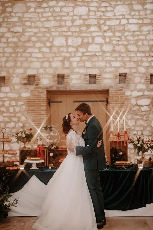 mariage-noël-élégant-le-clas-de-beaurepaire-AlexTherryPhotographe (40)