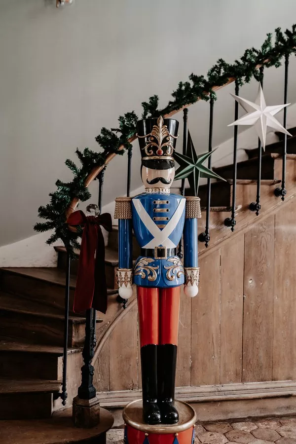 mariage-noël-élégant-le-clas-de-beaurepaire-AlexTherryPhotographe (5)