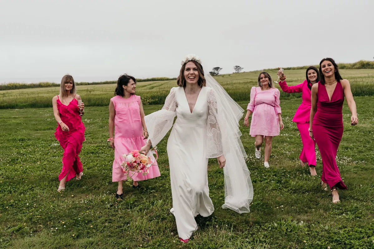 mariage-rose-finsitere-bretagne-sophiedelachouephotographie (1)