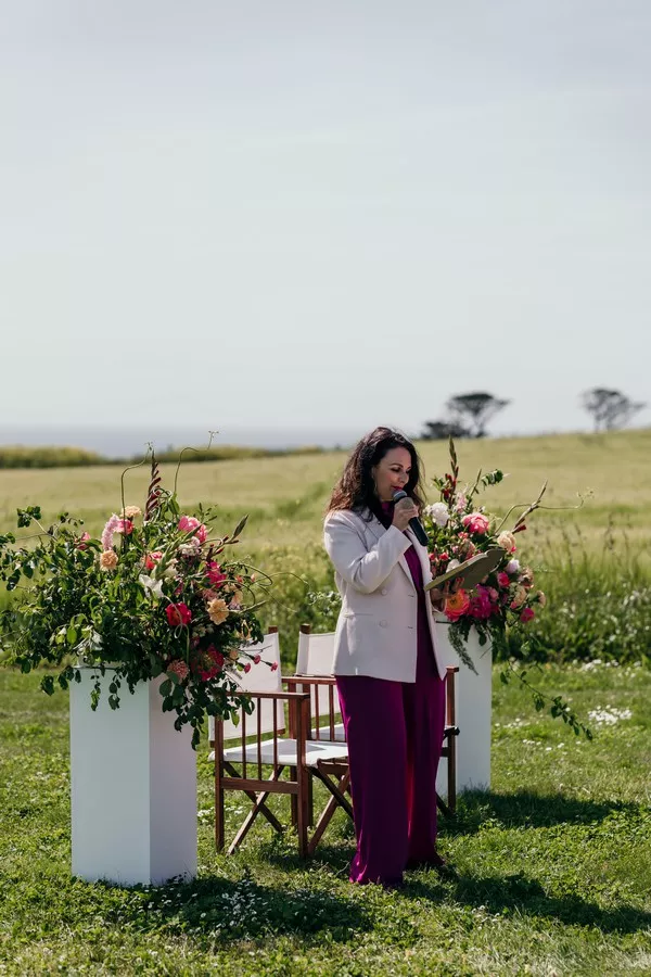 mariage-rose-finsitere-bretagne-sophiedelachouephotographie (17)
