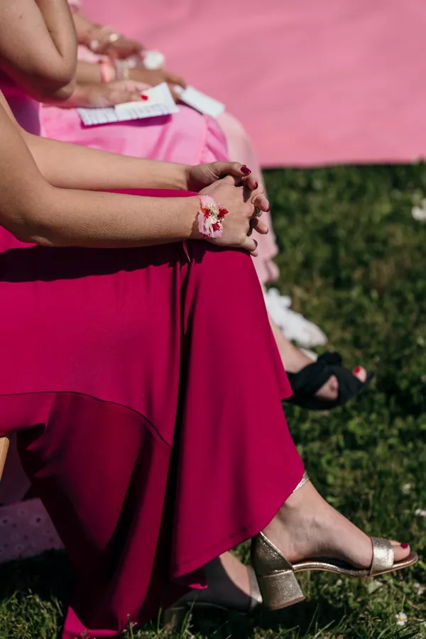 mariage-rose-finsitere-bretagne-sophiedelachouephotographie (21)