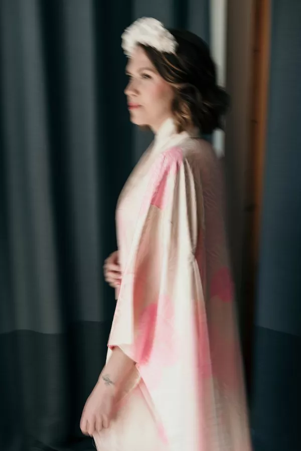 mariage-rose-finsitere-bretagne-sophiedelachouephotographie (7)