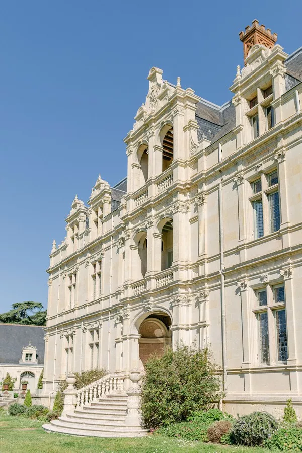 mariage-vert-luxe-chateau-de-la-bourdaisiere-chloeldn (3)