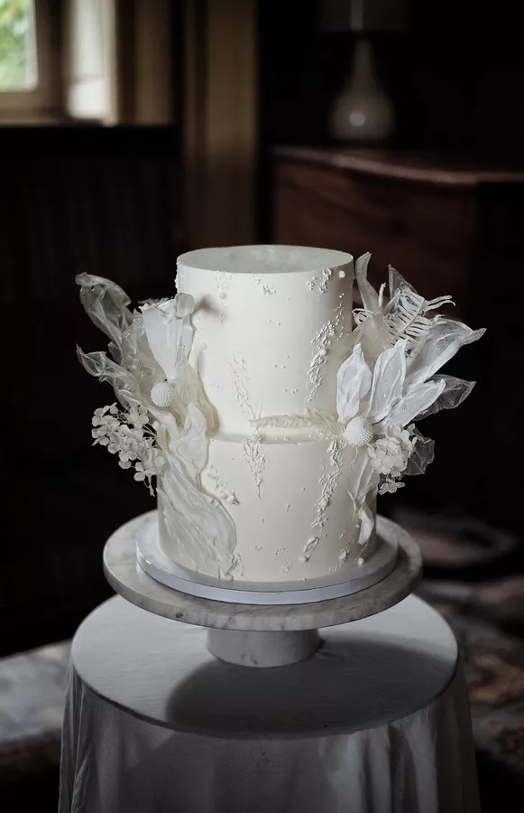 wedding-cake-blanc-aerien-hiver-kika-and-co