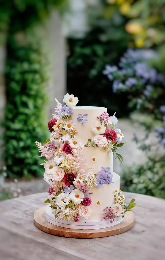 wedding-cake-fleuri-printemps-kika-and-co