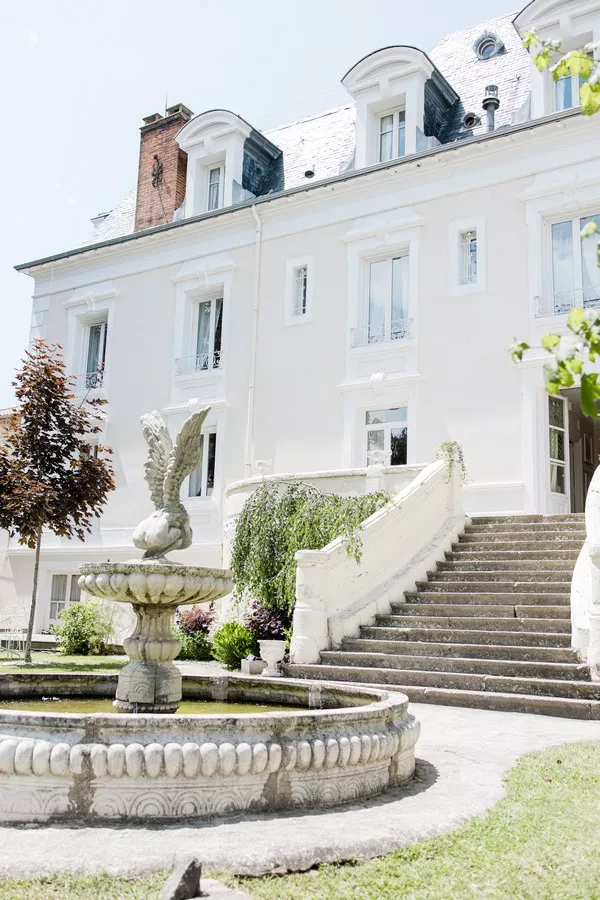inspiration-mariage-nature-luxe-chateau-de-chazelles-haute-loire-aliciaserraphotography (2)