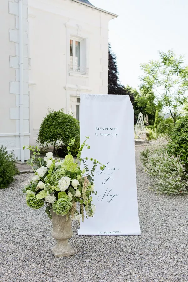 inspiration-mariage-nature-luxe-chateau-de-chazelles-haute-loire-aliciaserraphotography (5)
