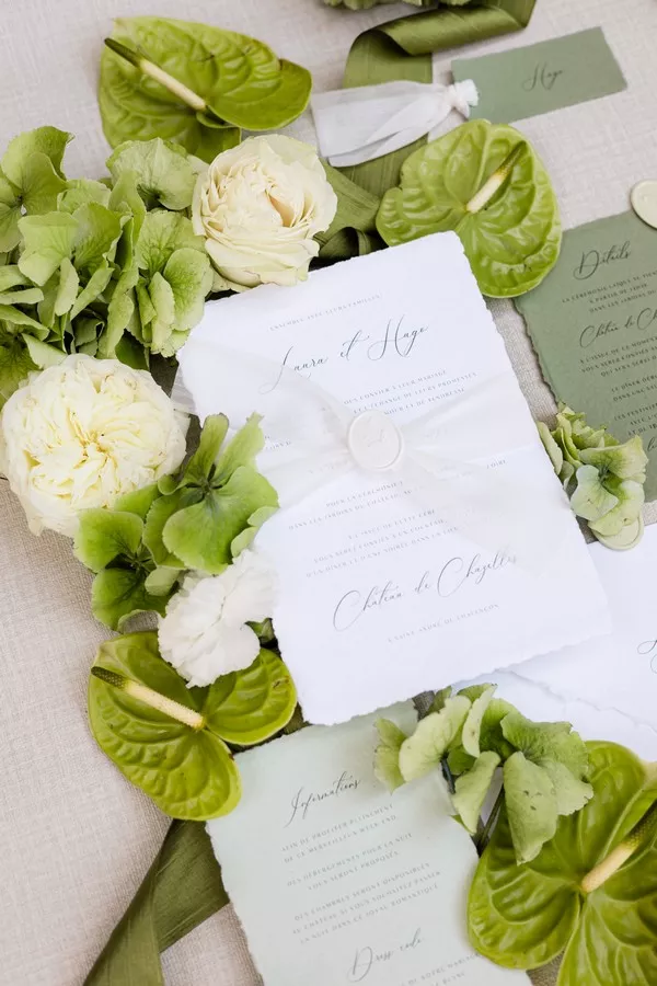 inspiration-mariage-nature-luxe-chateau-de-chazelles-haute-loire-aliciaserraphotography (6)