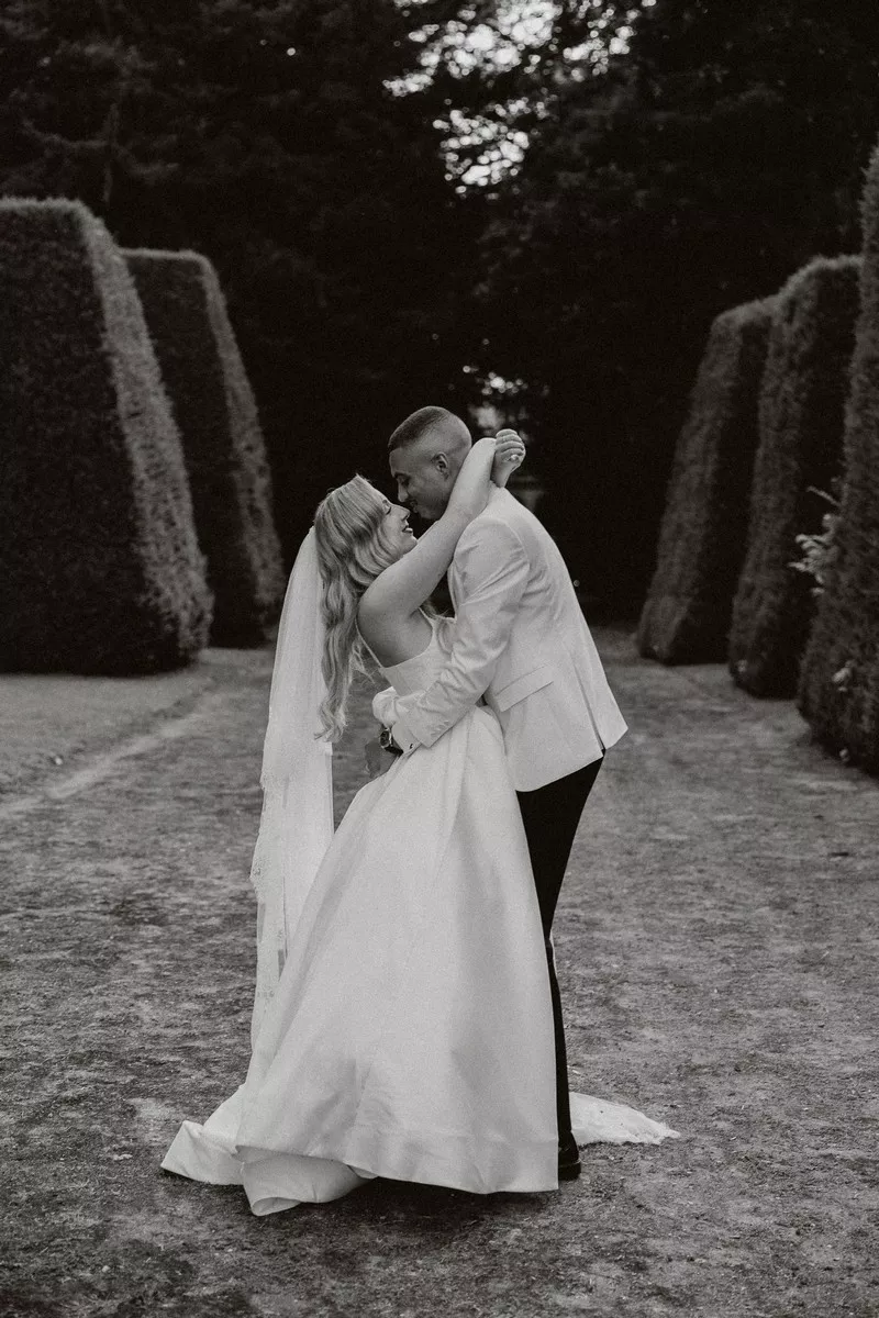 mariage-black-white-chateau-vic-sur-aisne-oise ©avrilphotographe (23)