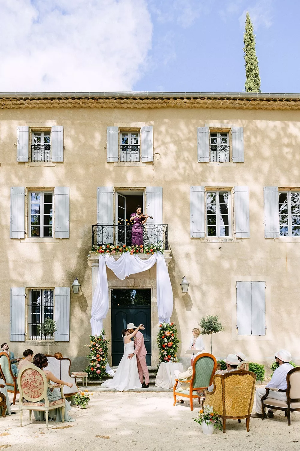 mariage-couleurs-douces-chateau-de-l-olivete-angeliqueblaisephoto (15)