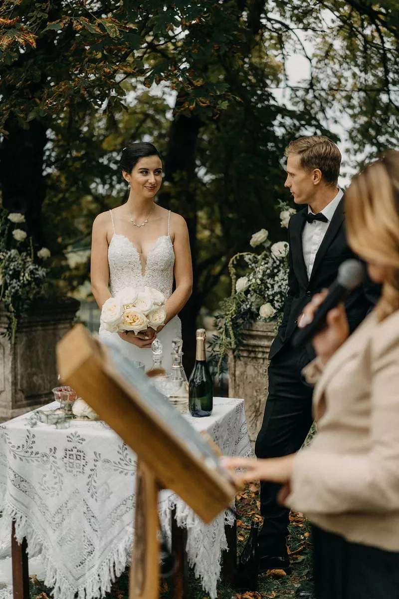 officiante-ceremonie-laique-provence-les-mots-de-nelly-AurelieStellaPhotographe