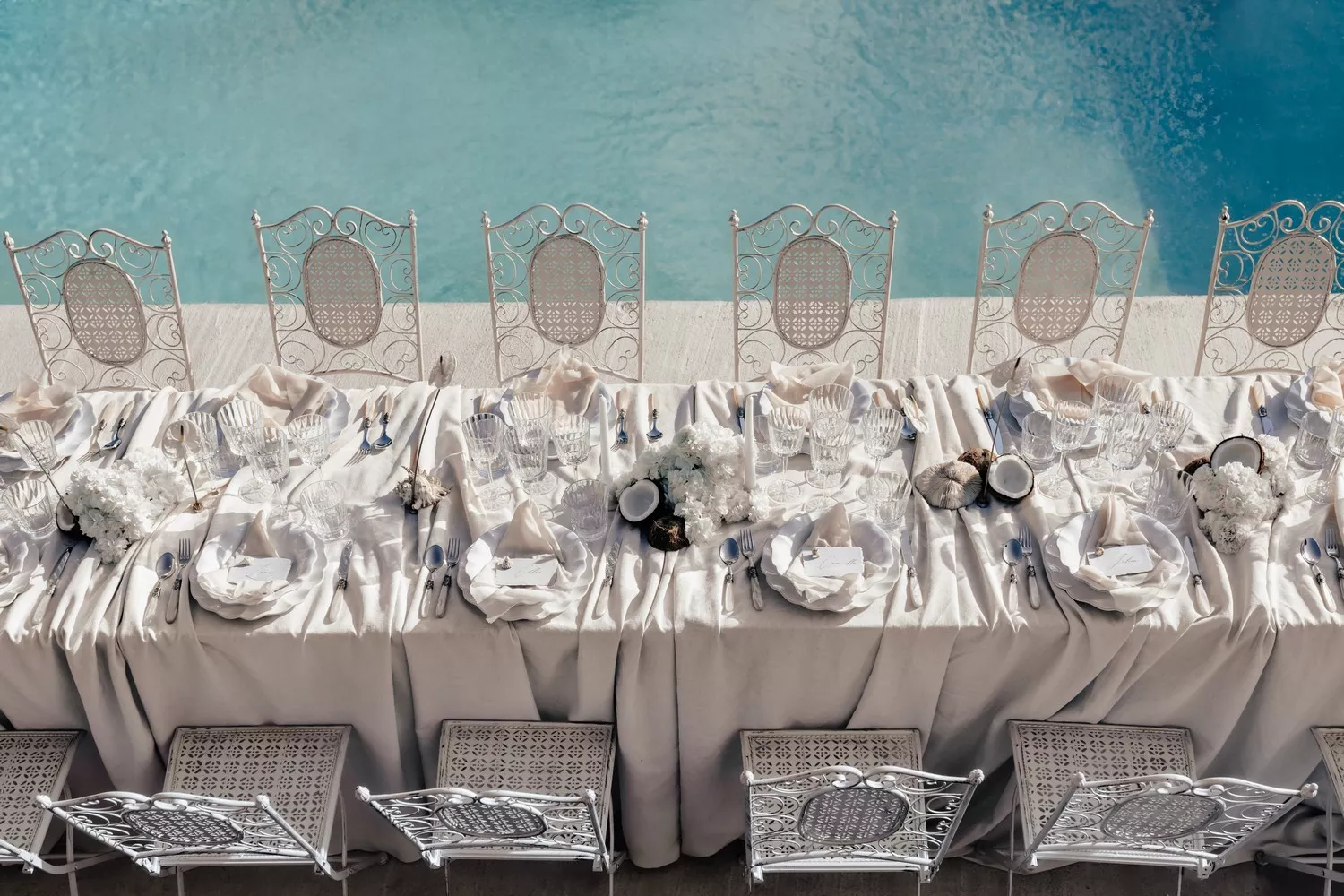 table-blanche-wedding-design-provence-alicemdfloral © florine jeannot photographe