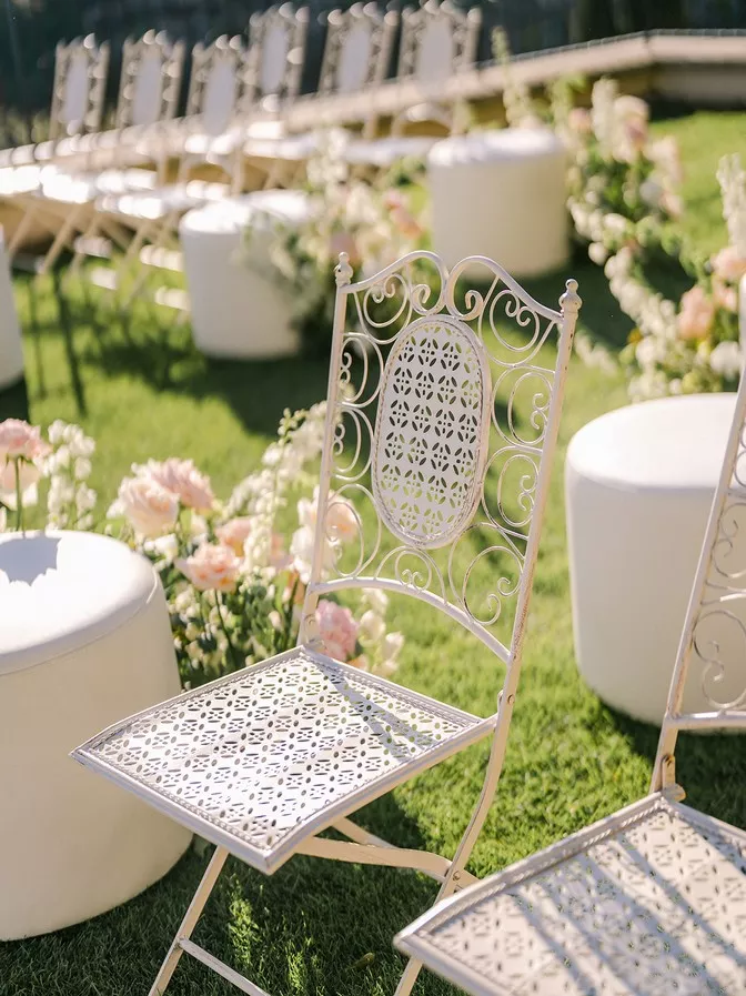 wedding-floral-design-alicemd-gordes-provence-lablondeetlebarbu ©sandraaberg (5)