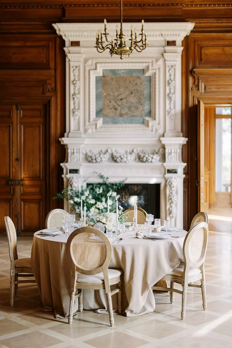 mariage-elegant-blanc-domaine-des-halles-bella-vita ©sylvain-bouzat (5)