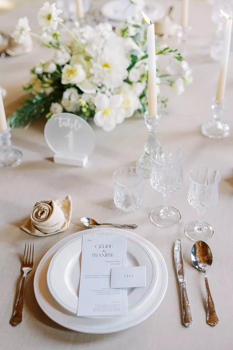 mariage-elegant-blanc-domaine-des-halles-bella-vita ©sylvain-bouzat (6)