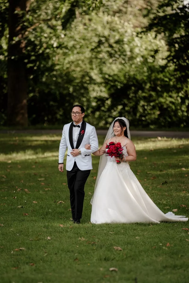 mariage-rouge-chine-chateau-saint-martin-du-tertre ©deuxdrolesdoiseaux (21)