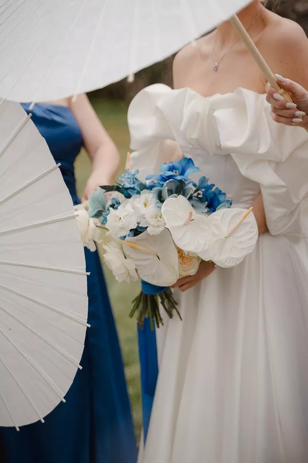 mariage-bleu-electrique-delamourdanslair-wedding-designer-occitanie ©gabriella feyer photo (7)