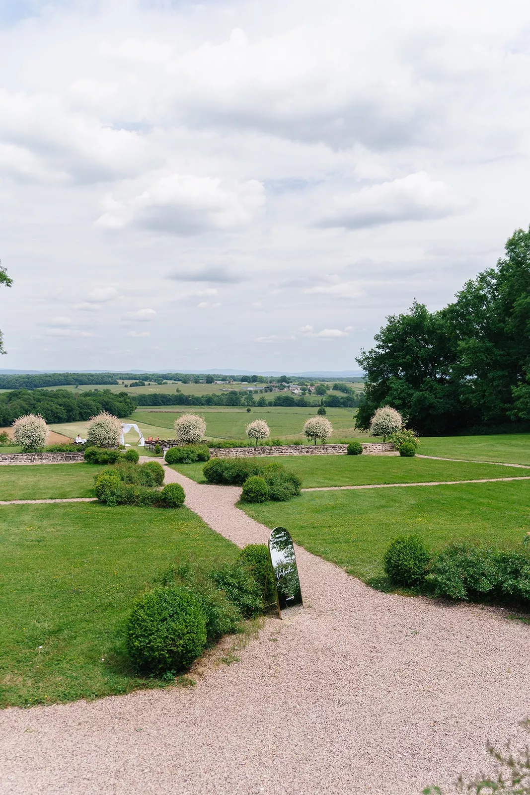 mariage-elegant-domaine-de-mont-bourgogne-aurore-poupon-photographe (16)