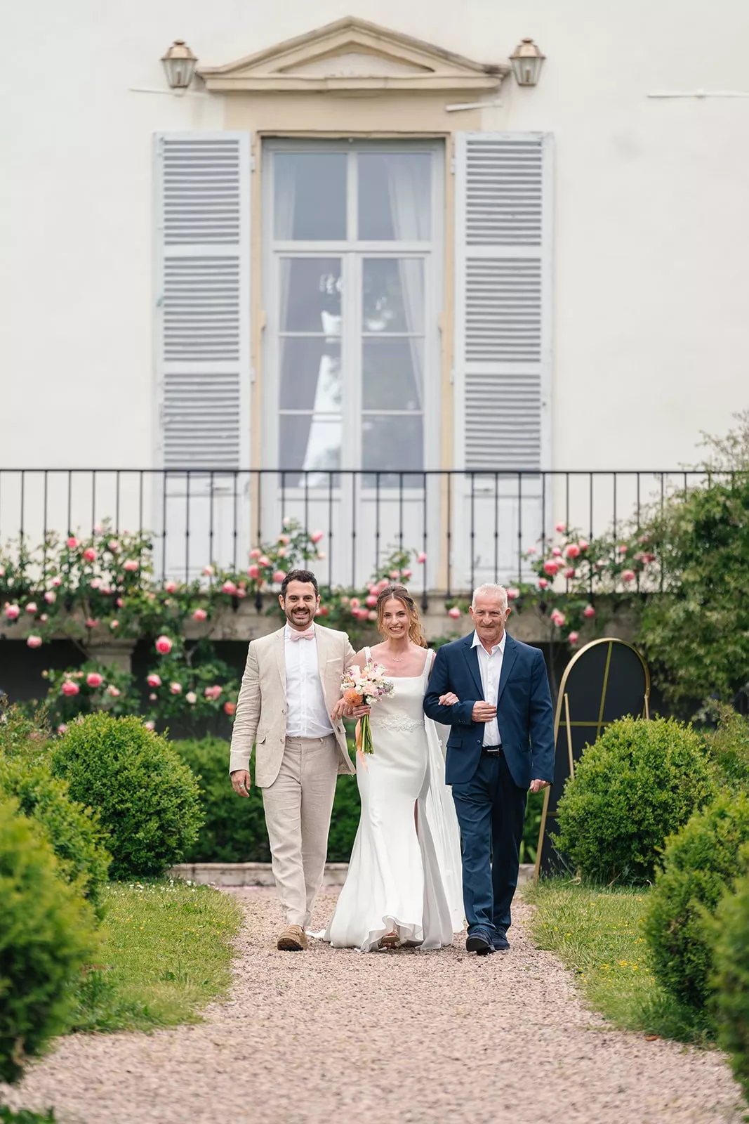 mariage-elegant-domaine-de-mont-bourgogne-aurore-poupon-photographe (18)