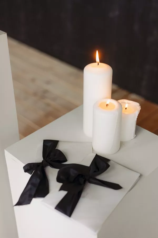 mariage-hiver-noir-blanc-vert-suisse-©lucileKPhotographie (15)