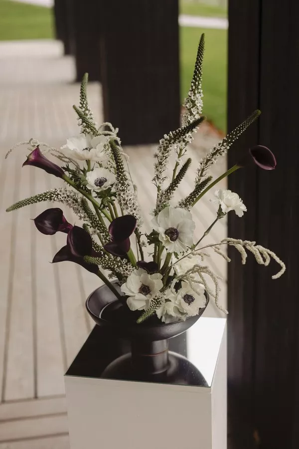 mariage-hiver-noir-blanc-vert-suisse-©lucileKPhotographie (5)