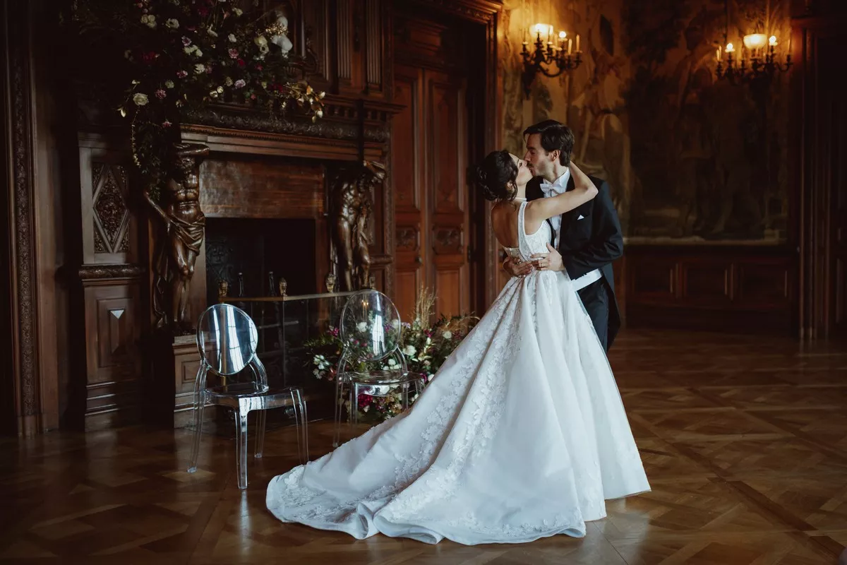 mariage-old-money-luxe-hiver-chateau-de-villersexel-noemienirat (1)