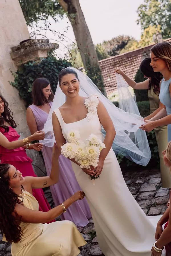 mariage-rouge-et-jaune-oise-©lesbanditsevents (14)