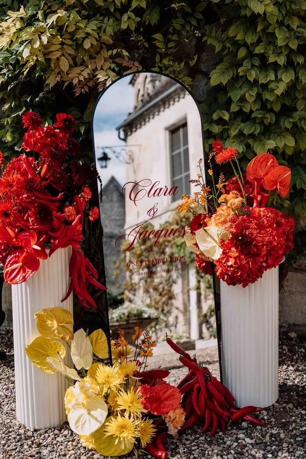 mariage-rouge-et-jaune-oise-©lesbanditsevents (31)