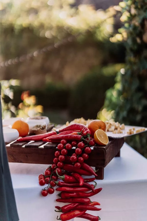 mariage-rouge-et-jaune-oise-©lesbanditsevents (39)