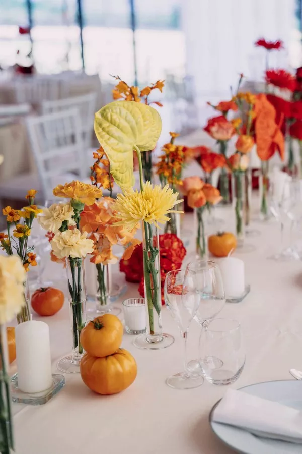 mariage-rouge-et-jaune-oise-©lesbanditsevents (53)