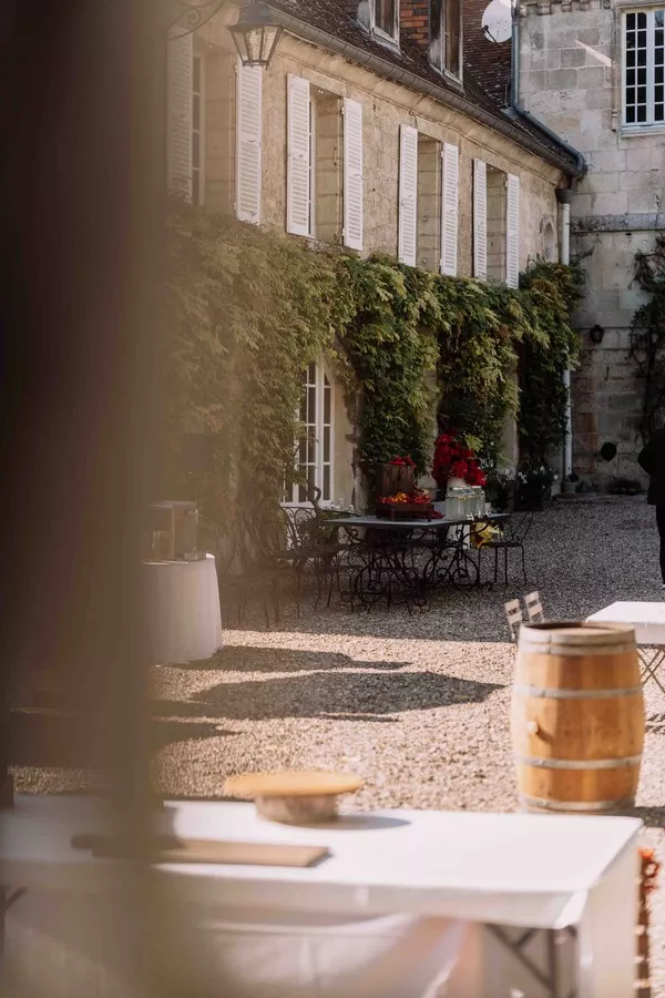 mariage-rouge-et-jaune-oise-©lesbanditsevents (8)