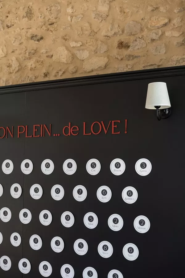 mariage-rouge-et-noir-luxe-delamourdanslair-wedding-designer-haut-de-gamme ©Camille Coste (6)