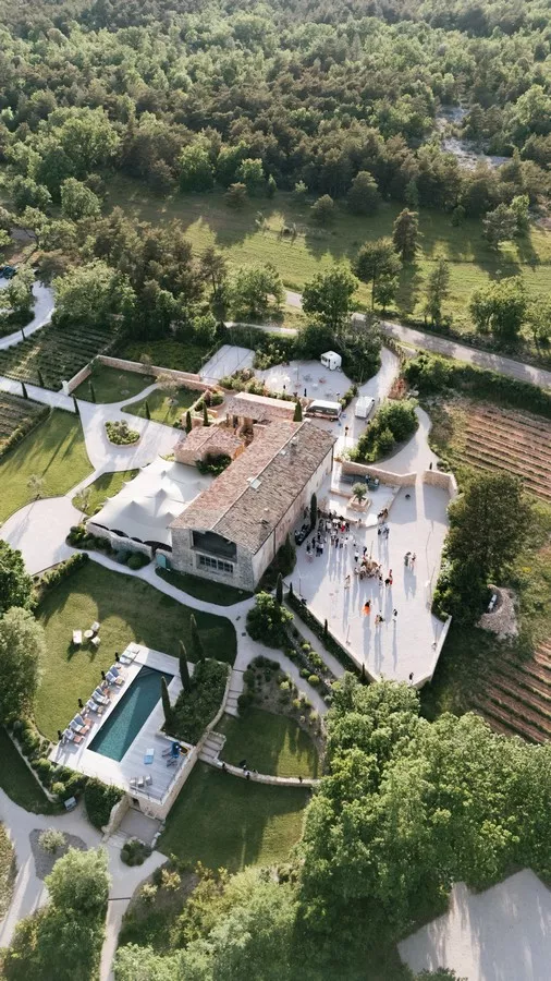 mariage-terracota-vert-sauge-grange-de-javon-delamourdanslair-wedding-design ©Ma Nébuleuse (6)