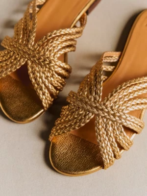 mules-dorées-paola-sézane