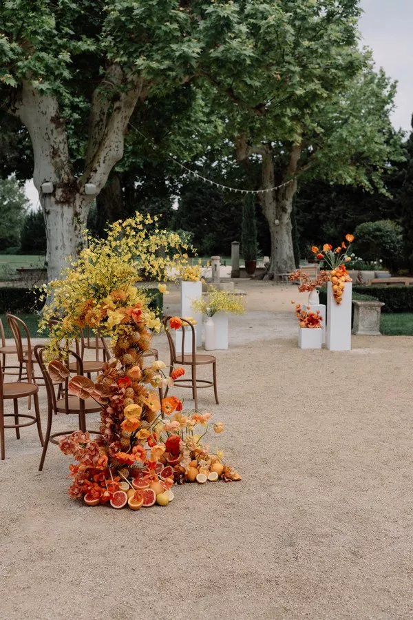 ceremonie-laique-colorée-orange-et-jaune ©Les bandits (10)