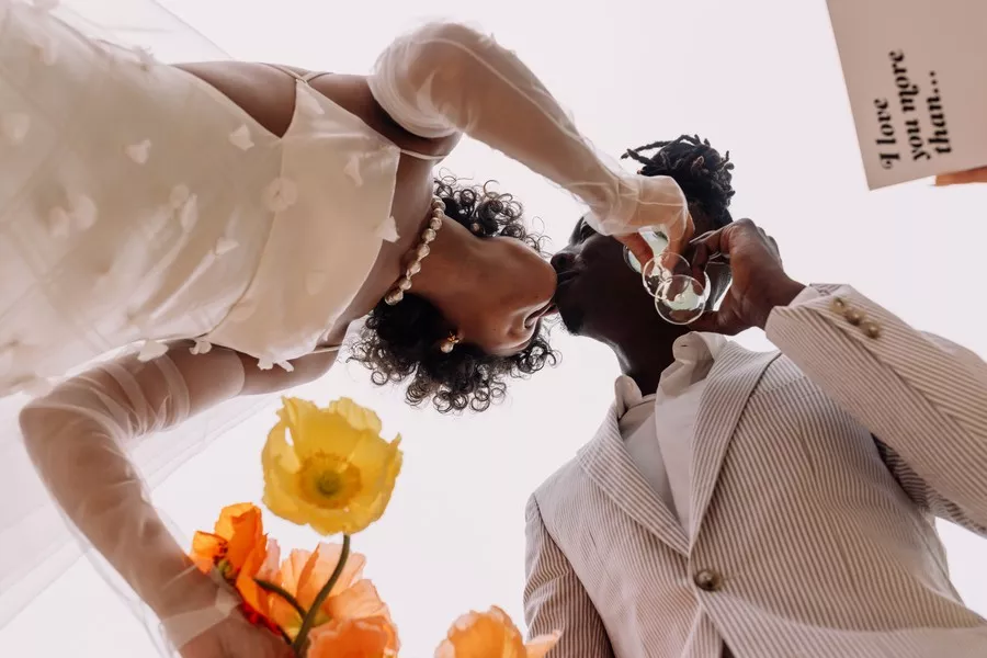 mariage-coloré-orange-et-jaune ©Les bandits (23)