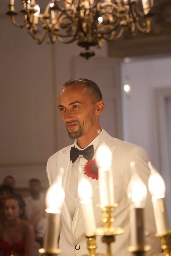 mariage-gay-glamour-rouge-noir-et-blanc ©camille-coste-photographie (10)