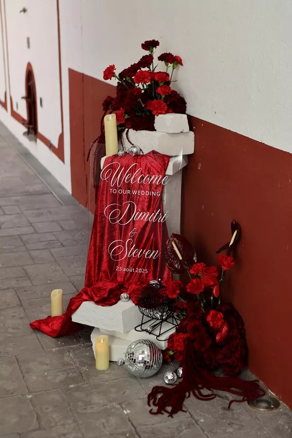mariage-gay-glamour-rouge-noir-et-blanc ©camille-coste-photographie (14)