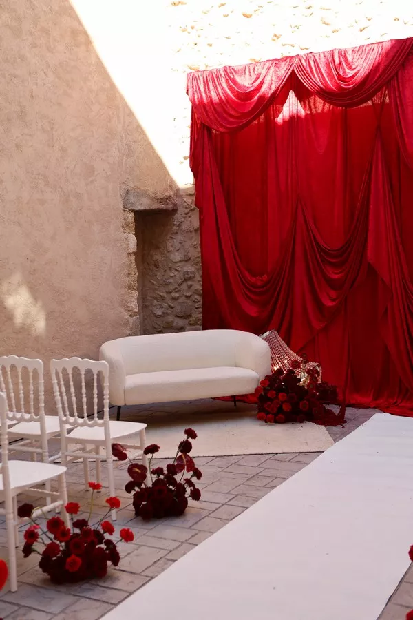 mariage-gay-glamour-rouge-noir-et-blanc ©camille-coste-photographie (15)